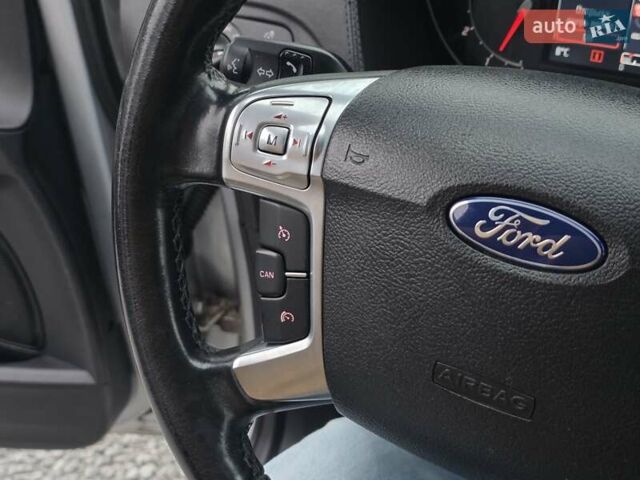 Серый Форд С-Макс, объемом двигателя 2 л и пробегом 163 тыс. км за 8999 $, фото 26 на Automoto.ua