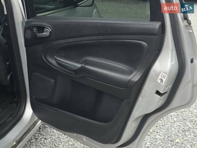 Серый Форд С-Макс, объемом двигателя 2 л и пробегом 163 тыс. км за 8999 $, фото 35 на Automoto.ua