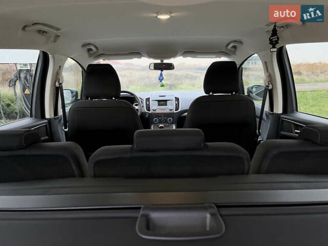 Сірий Форд С-Макс, об'ємом двигуна 1.5 л та пробігом 115 тис. км за 11500 $, фото 10 на Automoto.ua