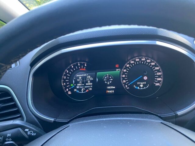 Серый Форд С-Макс, объемом двигателя 2 л и пробегом 210 тыс. км за 15000 $, фото 2 на Automoto.ua