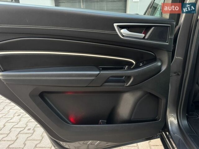 Серый Форд С-Макс, объемом двигателя 2 л и пробегом 214 тыс. км за 15700 $, фото 51 на Automoto.ua