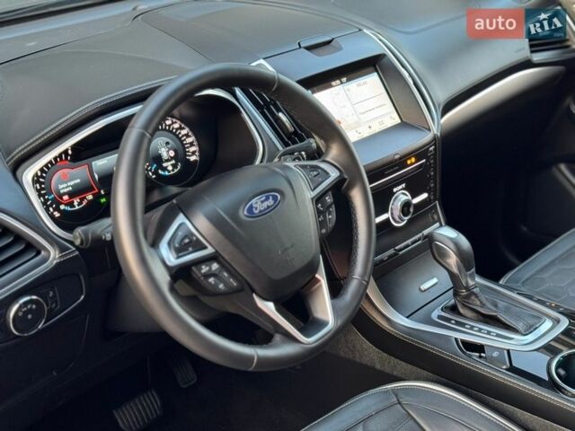 Серый Форд С-Макс, объемом двигателя 2 л и пробегом 214 тыс. км за 15700 $, фото 37 на Automoto.ua