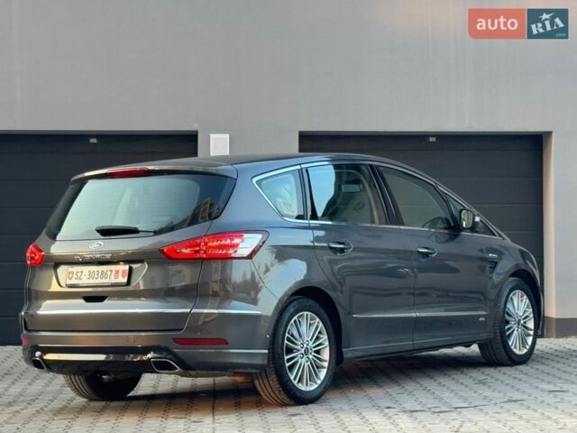 Серый Форд С-Макс, объемом двигателя 2 л и пробегом 214 тыс. км за 15700 $, фото 9 на Automoto.ua