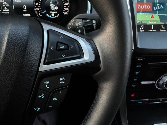 Серый Форд С-Макс, объемом двигателя 2 л и пробегом 214 тыс. км за 15700 $, фото 68 на Automoto.ua