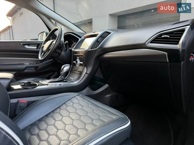 Серый Форд С-Макс, объемом двигателя 2 л и пробегом 214 тыс. км за 15700 $, фото 42 на Automoto.ua