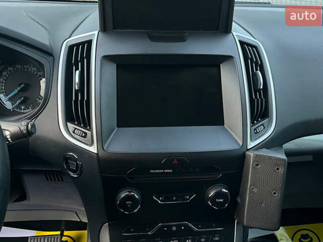 Серый Форд С-Макс, объемом двигателя 2 л и пробегом 158 тыс. км за 15000 $, фото 12 на Automoto.ua