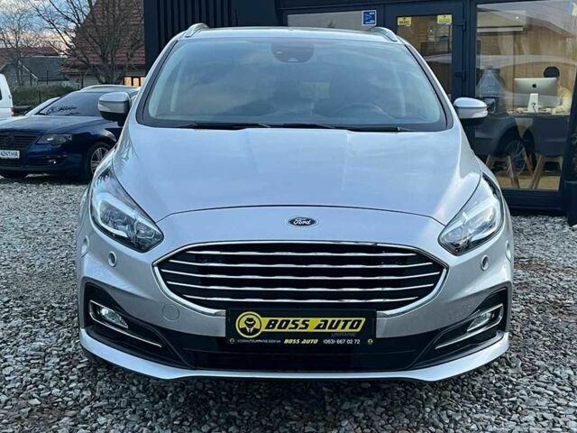 Серый Форд С-Макс, объемом двигателя 2 л и пробегом 158 тыс. км за 15000 $, фото 1 на Automoto.ua