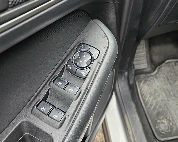 Сірий Форд С-Макс, об'ємом двигуна 2 л та пробігом 157 тис. км за 15999 $, фото 8 на Automoto.ua