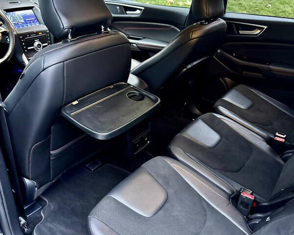 Серый Форд С-Макс, объемом двигателя 2 л и пробегом 77 тыс. км за 25000 $, фото 40 на Automoto.ua