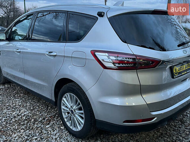 Серый Форд С-Макс, объемом двигателя 2 л и пробегом 158 тыс. км за 15000 $, фото 4 на Automoto.ua