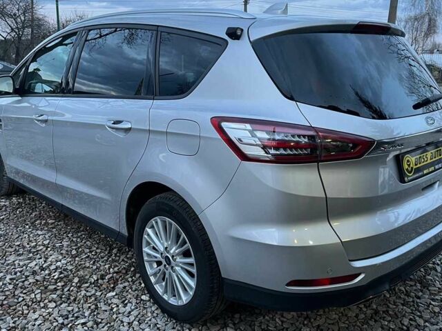 Серый Форд С-Макс, объемом двигателя 2 л и пробегом 158 тыс. км за 15000 $, фото 4 на Automoto.ua