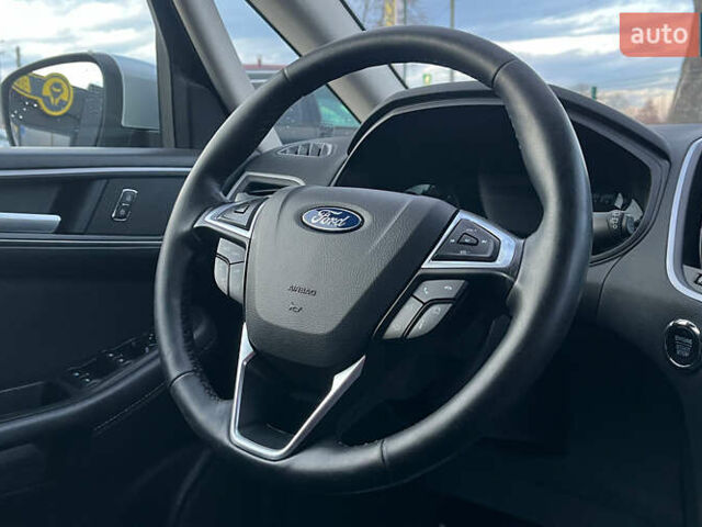 Серый Форд С-Макс, объемом двигателя 2 л и пробегом 158 тыс. км за 15000 $, фото 16 на Automoto.ua