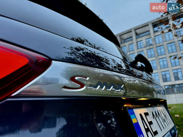 Серый Форд С-Макс, объемом двигателя 2 л и пробегом 77 тыс. км за 25000 $, фото 20 на Automoto.ua