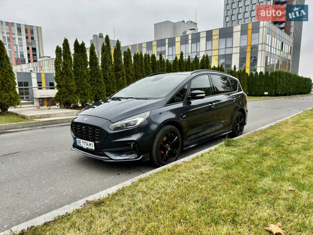 Серый Форд С-Макс, объемом двигателя 2 л и пробегом 77 тыс. км за 25000 $, фото 5 на Automoto.ua