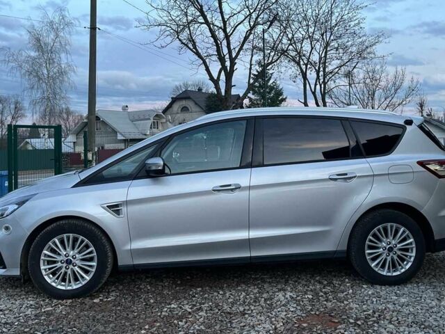 Серый Форд С-Макс, объемом двигателя 2 л и пробегом 158 тыс. км за 15000 $, фото 3 на Automoto.ua