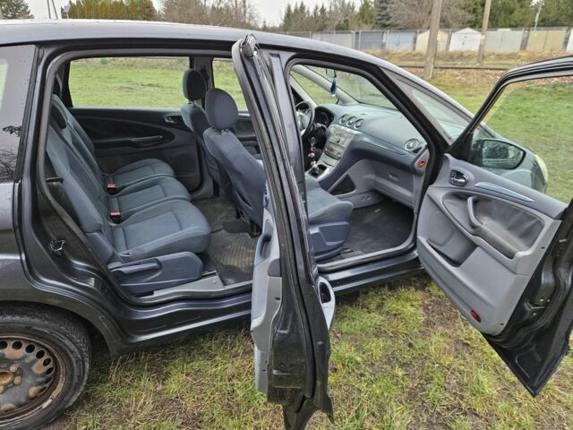 Серый Форд С-Макс, объемом двигателя 1.8 л и пробегом 346 тыс. км за 2400 $, фото 6 на Automoto.ua