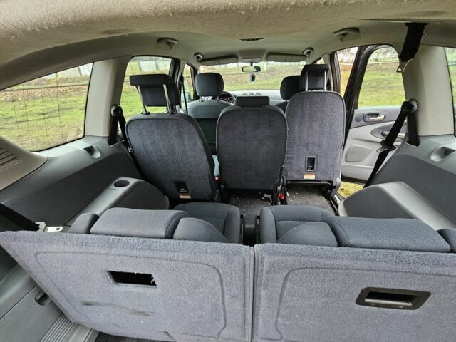 Серый Форд С-Макс, объемом двигателя 1.8 л и пробегом 346 тыс. км за 2400 $, фото 19 на Automoto.ua