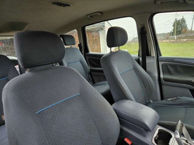 Серый Форд С-Макс, объемом двигателя 1.8 л и пробегом 346 тыс. км за 2400 $, фото 11 на Automoto.ua