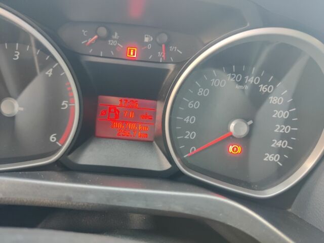 Форд С-Макс 2007 у Львові на Automoto.ua Сірий Форд С-Макс, об'ємом двигуна 1.8 л та пробігом 306 тис. км за 4800 $, фото 3 на Automoto.ua