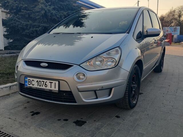 Форд С-Макс 2007 у Львові на Automoto.ua Сірий Форд С-Макс, об'ємом двигуна 1.8 л та пробігом 306 тис. км за 4800 $, фото 12 на Automoto.ua