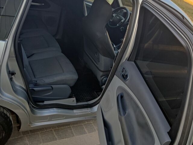 Форд С-Макс 2007 у Львові на Automoto.ua Сірий Форд С-Макс, об'ємом двигуна 1.8 л та пробігом 306 тис. км за 4800 $, фото 6 на Automoto.ua