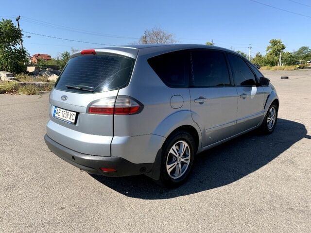 Форд С-Макс 2008 в Николаеве на Automoto.ua Серый Форд С-Макс, объемом двигателя 2 л и пробегом 400 тыс. км за 6000 $, фото 3 на Automoto.ua