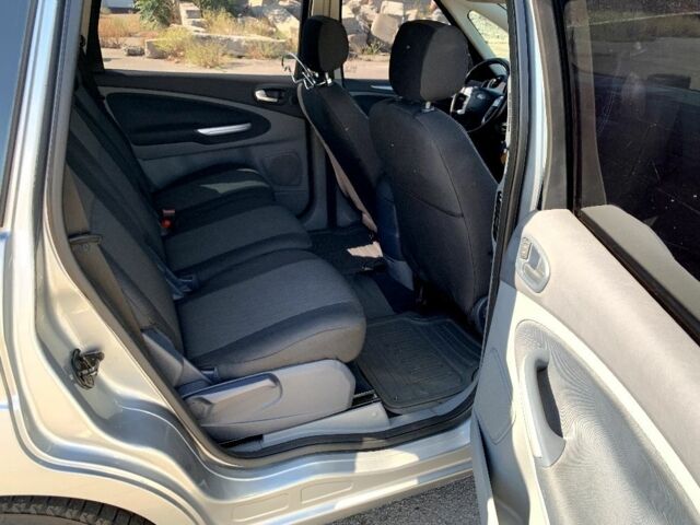 Форд С-Макс 2008 в Николаеве на Automoto.ua Серый Форд С-Макс, объемом двигателя 2 л и пробегом 400 тыс. км за 6000 $, фото 6 на Automoto.ua