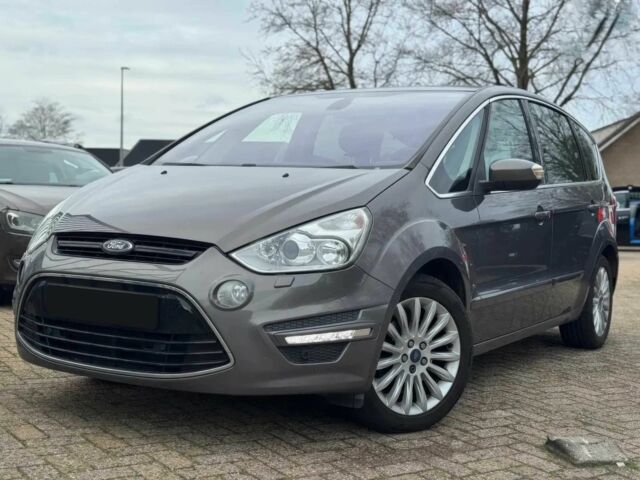 Сірий Форд С-Макс, об'ємом двигуна 1.6 л та пробігом 83 тис. км за 7600 $, фото 2 на Automoto.ua