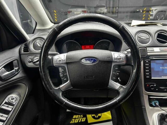 Сірий Форд С-Макс, об'ємом двигуна 1.6 л та пробігом 250 тис. км за 8200 $, фото 7 на Automoto.ua