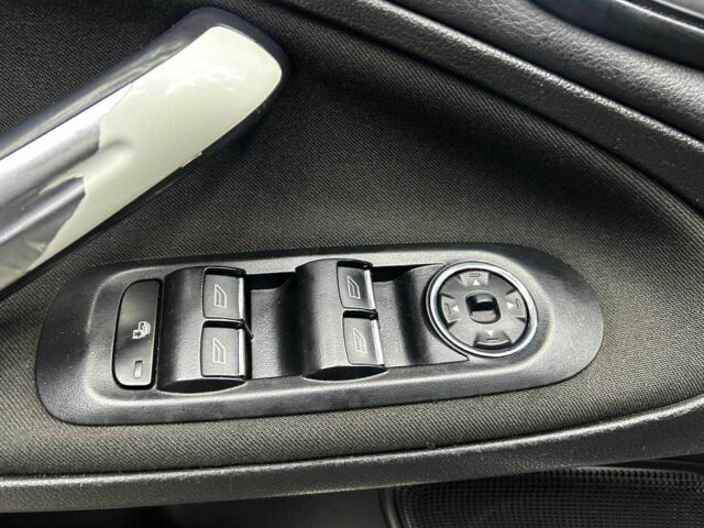 Сірий Форд С-Макс, об'ємом двигуна 1.6 л та пробігом 250 тис. км за 8200 $, фото 11 на Automoto.ua