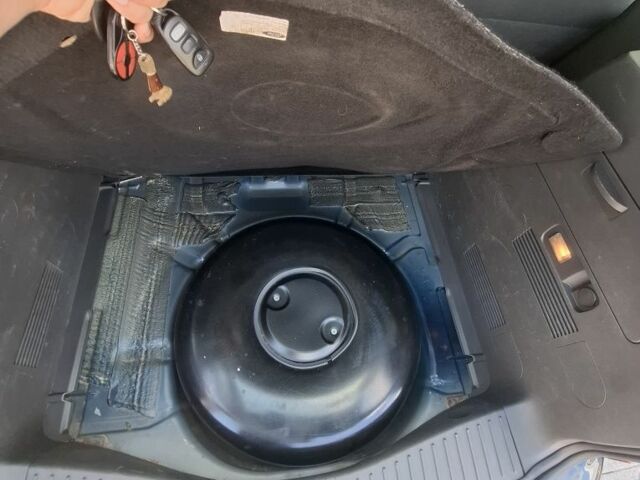 Синий Форд С-Макс, объемом двигателя 1.6 л и пробегом 320 тыс. км за 4000 $, фото 5 на Automoto.ua