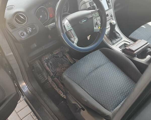 Синий Форд С-Макс, объемом двигателя 1.75 л и пробегом 310 тыс. км за 5500 $, фото 1 на Automoto.ua