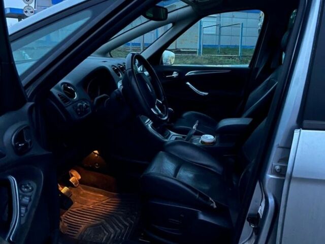 Синий Форд С-Макс, объемом двигателя 1.8 л и пробегом 300 тыс. км за 2900 $, фото 5 на Automoto.ua