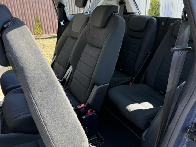 Синий Форд С-Макс, объемом двигателя 2 л и пробегом 250 тыс. км за 7500 $, фото 5 на Automoto.ua