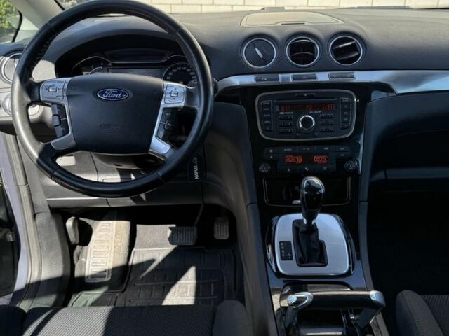 Синій Форд С-Макс, об'ємом двигуна 2 л та пробігом 3 тис. км за 7500 $, фото 3 на Automoto.ua