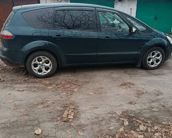 Зеленый Форд С-Макс, объемом двигателя 2 л и пробегом 283 тыс. км за 6800 $, фото 1 на Automoto.ua