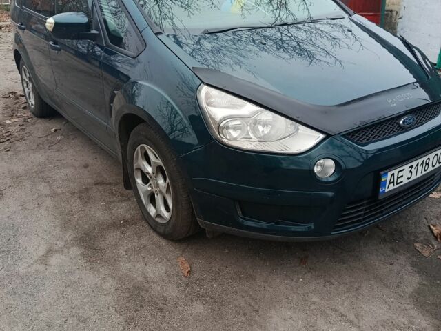 Зелений Форд С-Макс, об'ємом двигуна 2 л та пробігом 283 тис. км за 6800 $, фото 3 на Automoto.ua