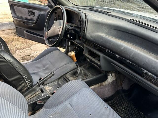 Форд Скорпио 1985 в Кривом Роге на Automoto.ua Белый Форд Скорпио, объемом двигателя 2 л и пробегом 2 тыс. км за 1194 $, фото 5 на Automoto.ua