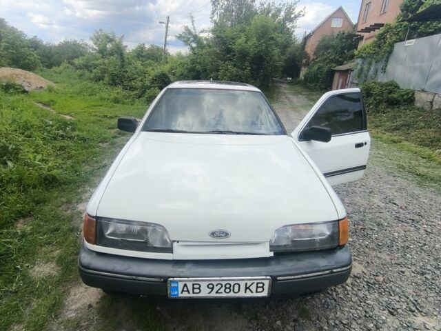 Белый Форд Скорпио, объемом двигателя 3 л и пробегом 345 тыс. км за 811 $, фото 4 на Automoto.ua