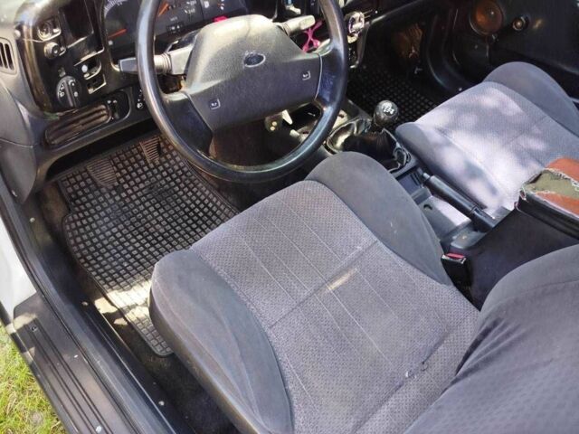 Білий Форд Скорпіо, об'ємом двигуна 2.5 л та пробігом 3 тис. км за 700 $, фото 3 на Automoto.ua