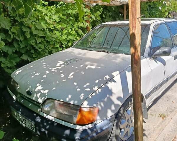 Білий Форд Скорпіо, об'ємом двигуна 2 л та пробігом 350 тис. км за 580 $, фото 2 на Automoto.ua