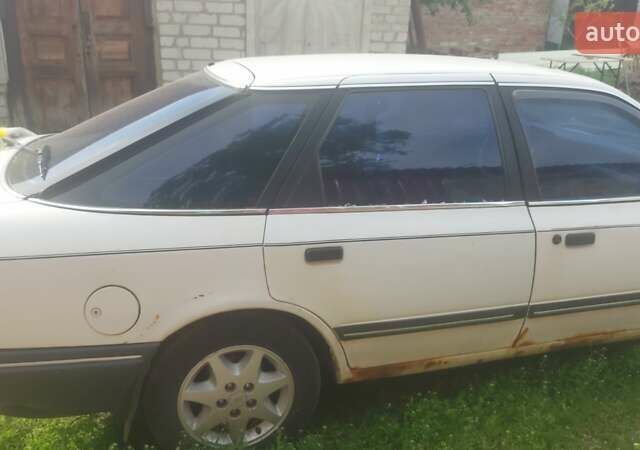 Белый Форд Скорпио, объемом двигателя 0.13 л и пробегом 290 тыс. км за 1100 $, фото 9 на Automoto.ua