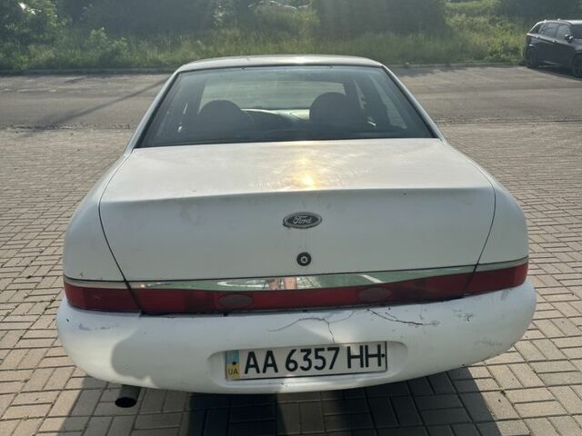 Білий Форд Скорпіо, об'ємом двигуна 2.3 л та пробігом 300 тис. км за 1100 $, фото 3 на Automoto.ua