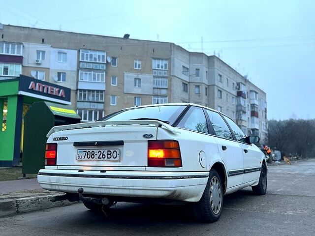 Белый Форд Скорпио, объемом двигателя 24 л и пробегом 160 тыс. км за 899 $, фото 2 на Automoto.ua