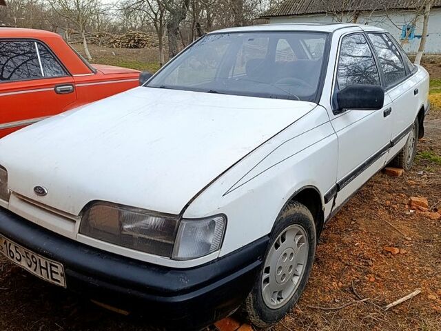 Білий Форд Скорпіо, об'ємом двигуна 20 л та пробігом 256 тис. км за 700 $, фото 2 на Automoto.ua