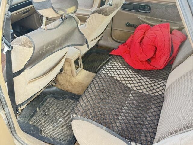 Бежевий Форд Скорпіо, об'ємом двигуна 2 л та пробігом 300 тис. км за 500 $, фото 5 на Automoto.ua