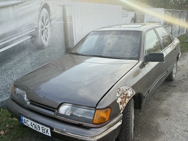 Бежевий Форд Скорпіо, об'ємом двигуна 2 л та пробігом 300 тис. км за 500 $, фото 1 на Automoto.ua