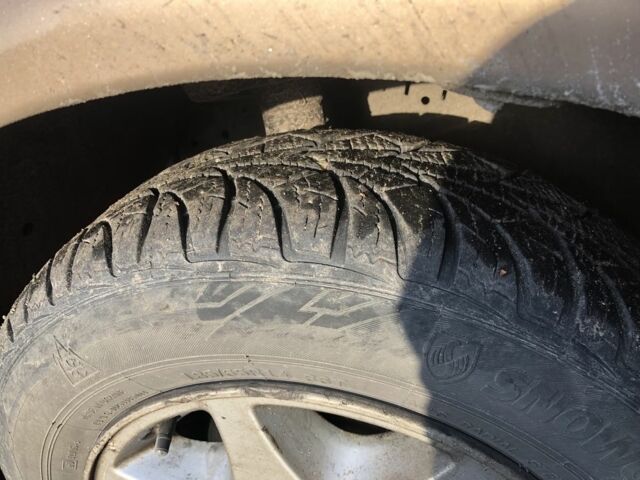 Бежевый Форд Скорпио, объемом двигателя 2.4 л и пробегом 300 тыс. км за 1250 $, фото 16 на Automoto.ua