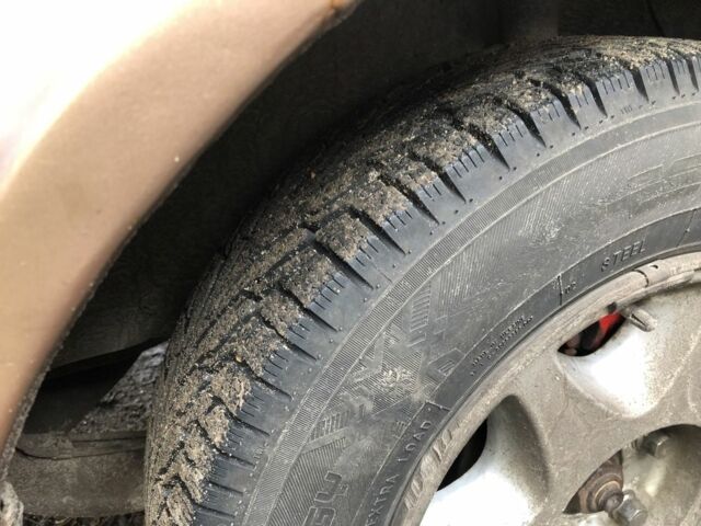 Бежевый Форд Скорпио, объемом двигателя 2.4 л и пробегом 300 тыс. км за 1250 $, фото 15 на Automoto.ua