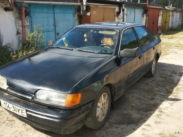 Черный Форд Скорпио, объемом двигателя 2 л и пробегом 302 тыс. км за 900 $, фото 2 на Automoto.ua